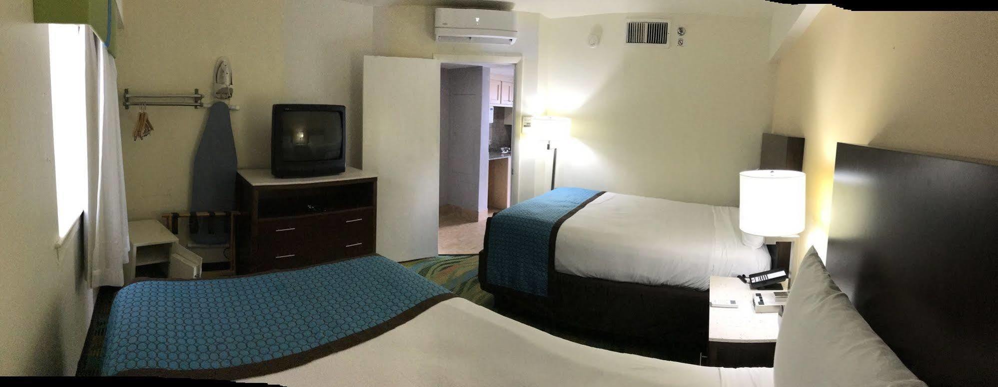Sun & Sand Resort Oceanfront Suites Virginia Beach Exterior photo
